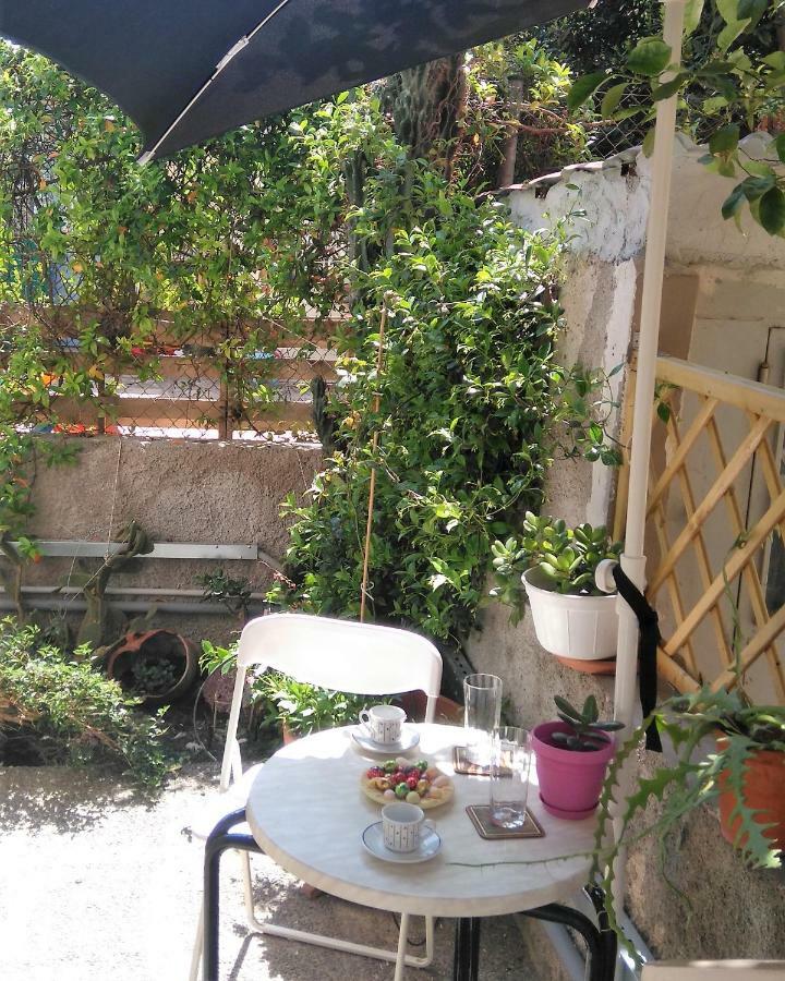The 25Sqm Sunny, Modern And Comfortable Athens Exterior photo